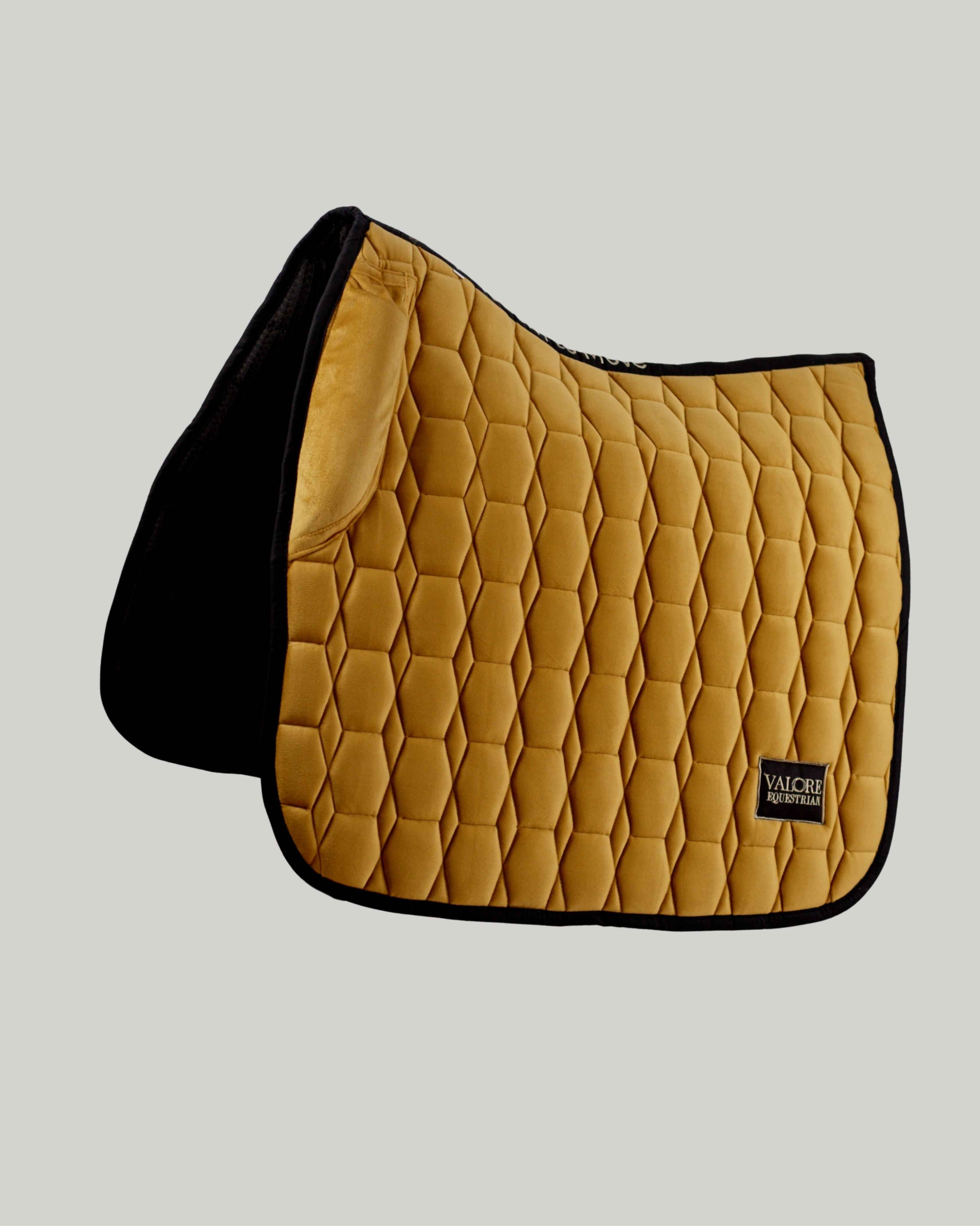 Golden Meadow Velvet Valore Dressage Wither Relief Saddle Pad – Anatomical Saddle Pad for Comfort and Freedom