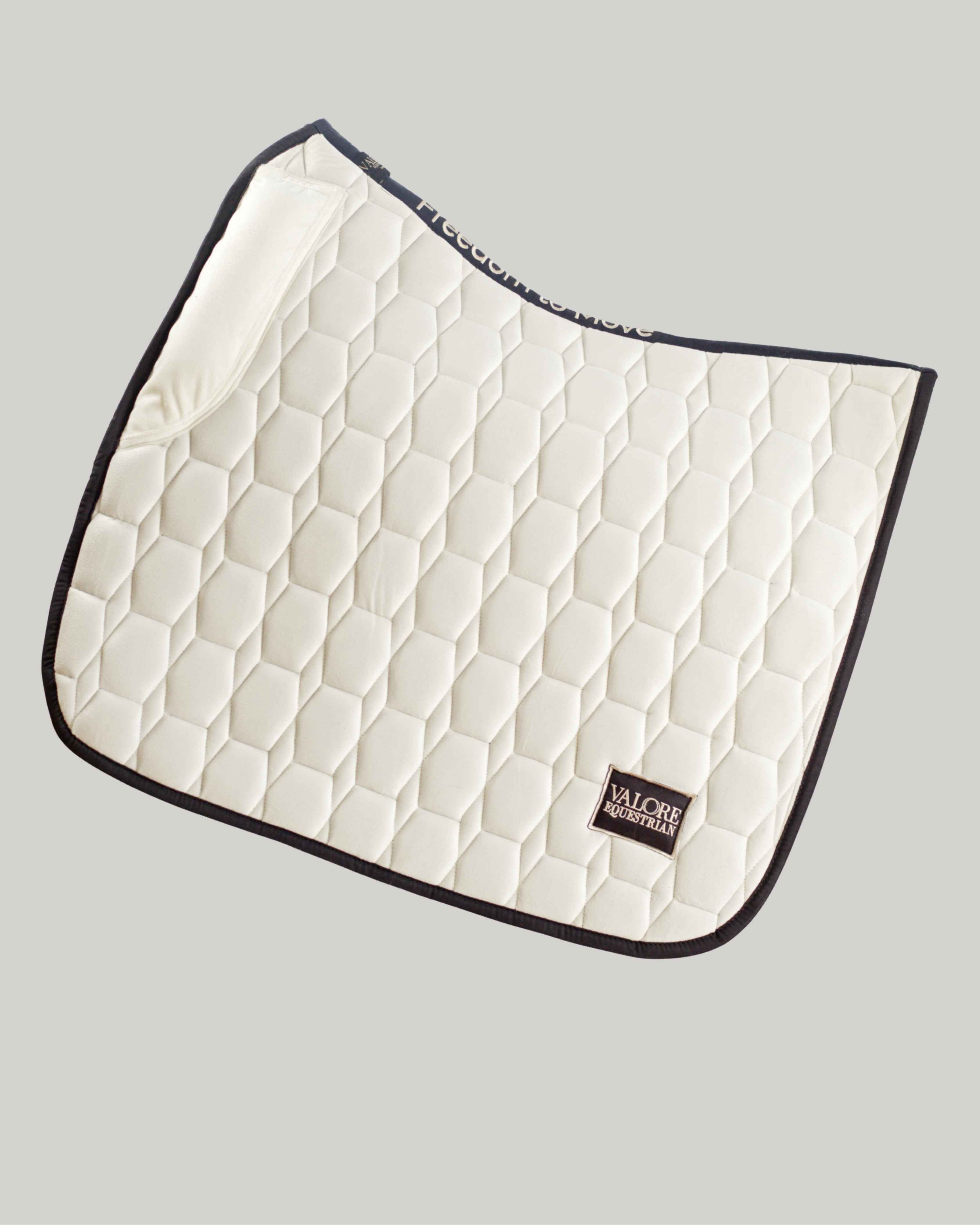 Ivory Mist Velvet Valore Dressage Wither Relief Saddle Pad – Anatomical Saddle Pad for Comfort and Freedom