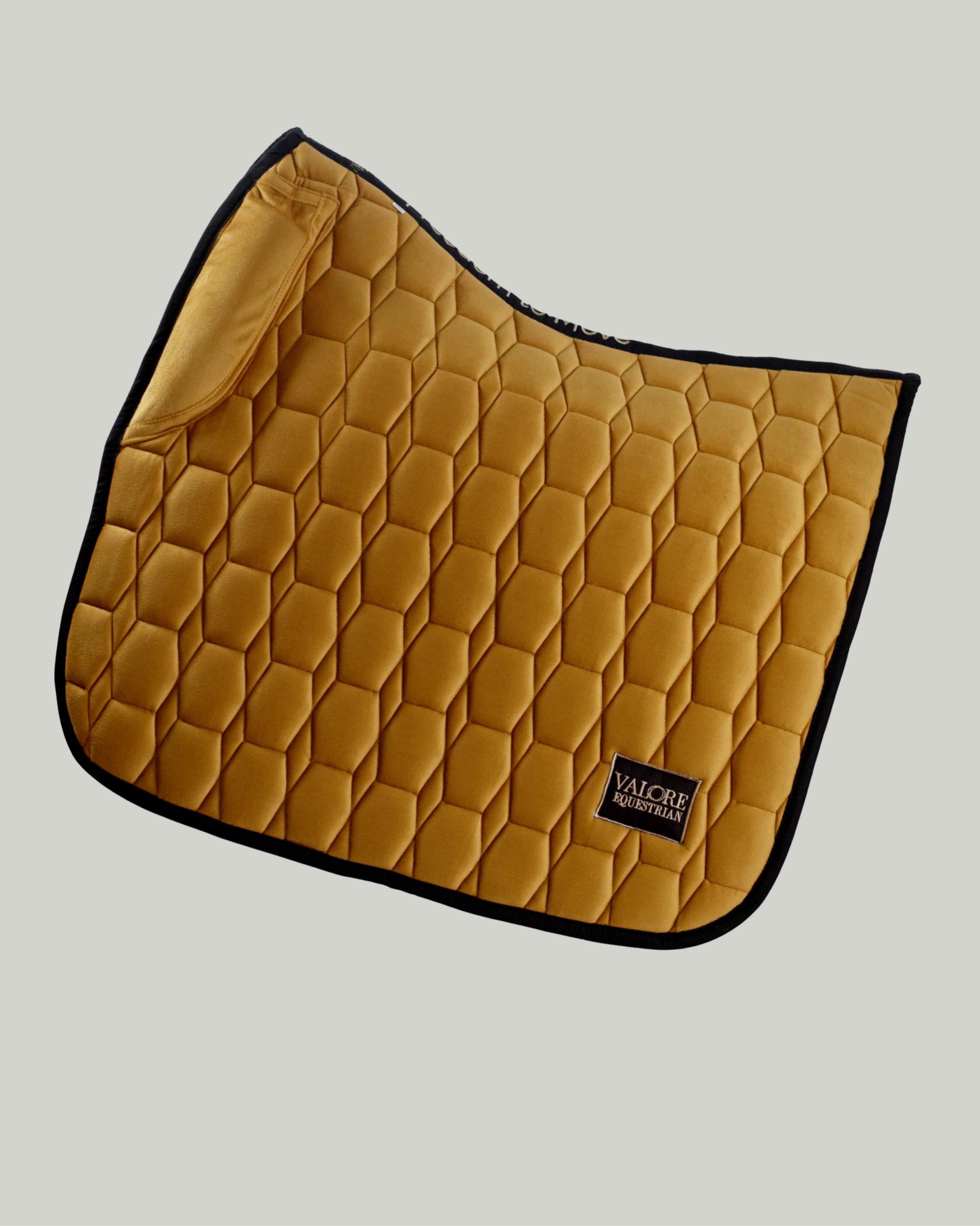 Golden Meadow Velvet Valore Dressage Wither Relief Saddle Pad – Anatomical Saddle Pad for Comfort and Freedom