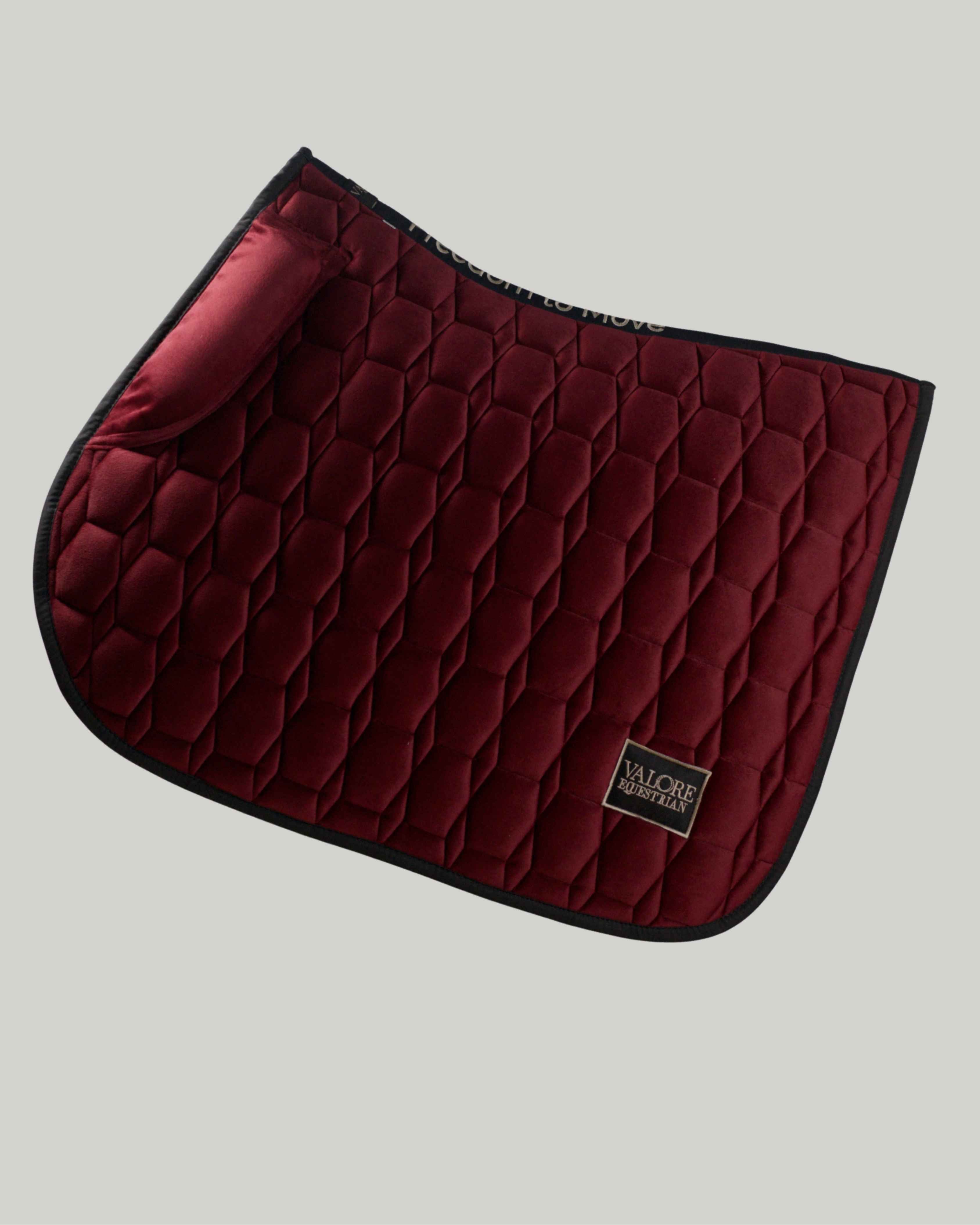 Bordeaux Profond Velvet Valore Jumping Wither Relief Saddle Pad – Anatomical Saddle Pad for Comfort and Freedom
